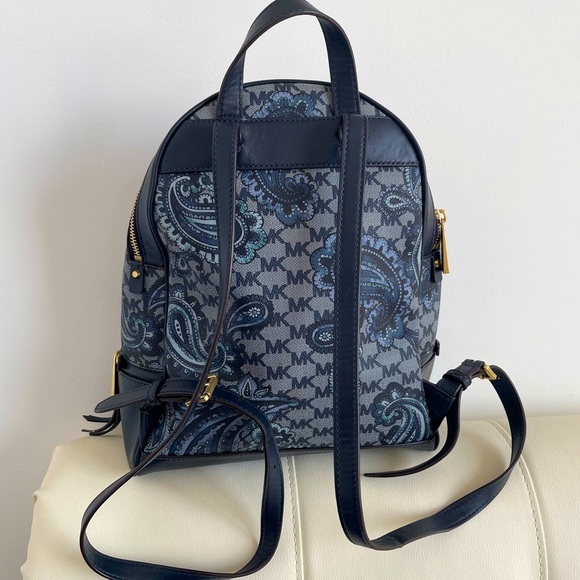 Michael Kors backpack - Picture 2 of 4